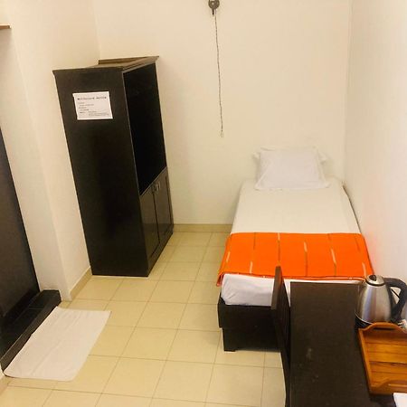Asian House Hotel Colombo Luaran gambar
